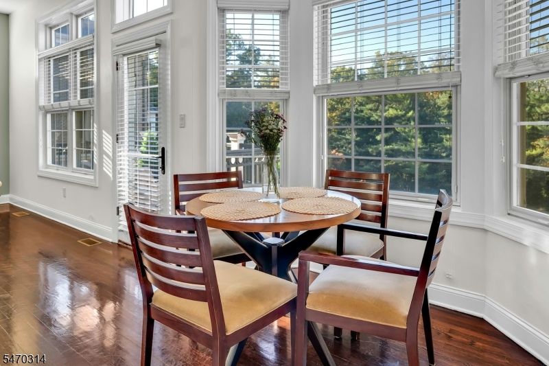 Breakfast Nook