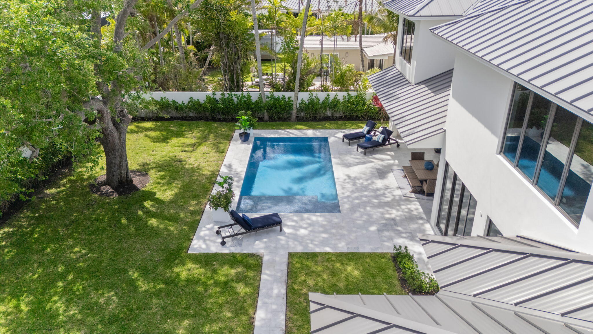 75-web-or-mls-2406 NE 13th Ct Fort Laude