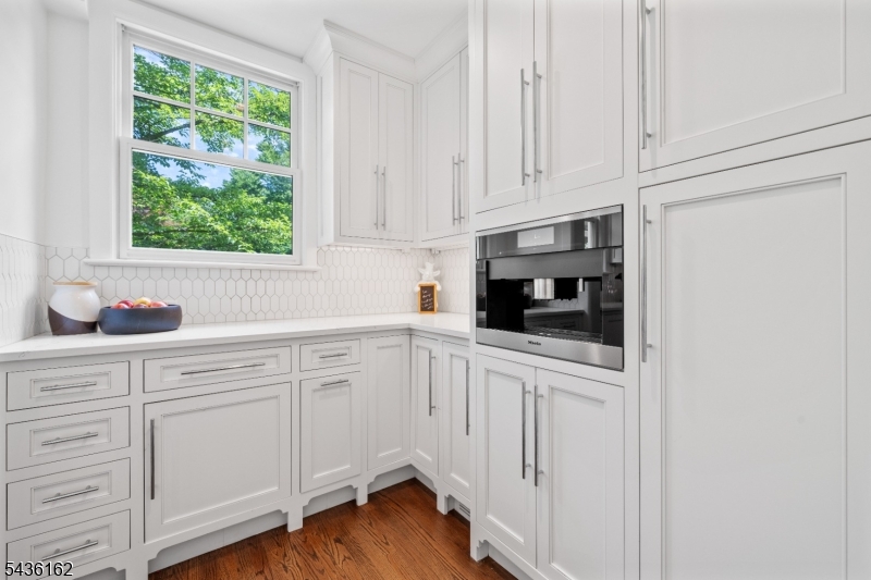 Butler's Pantry