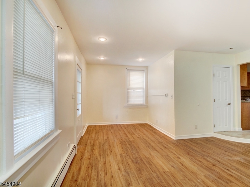 04 Living Room Alternate