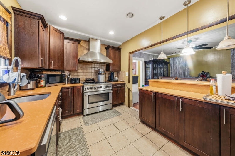 Unit 1 Kitchen