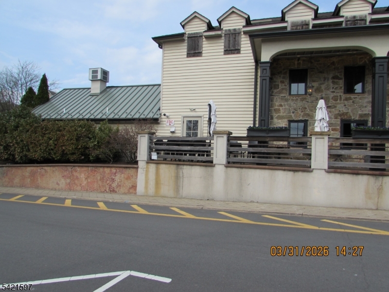 FRONT MILL ST VIEW