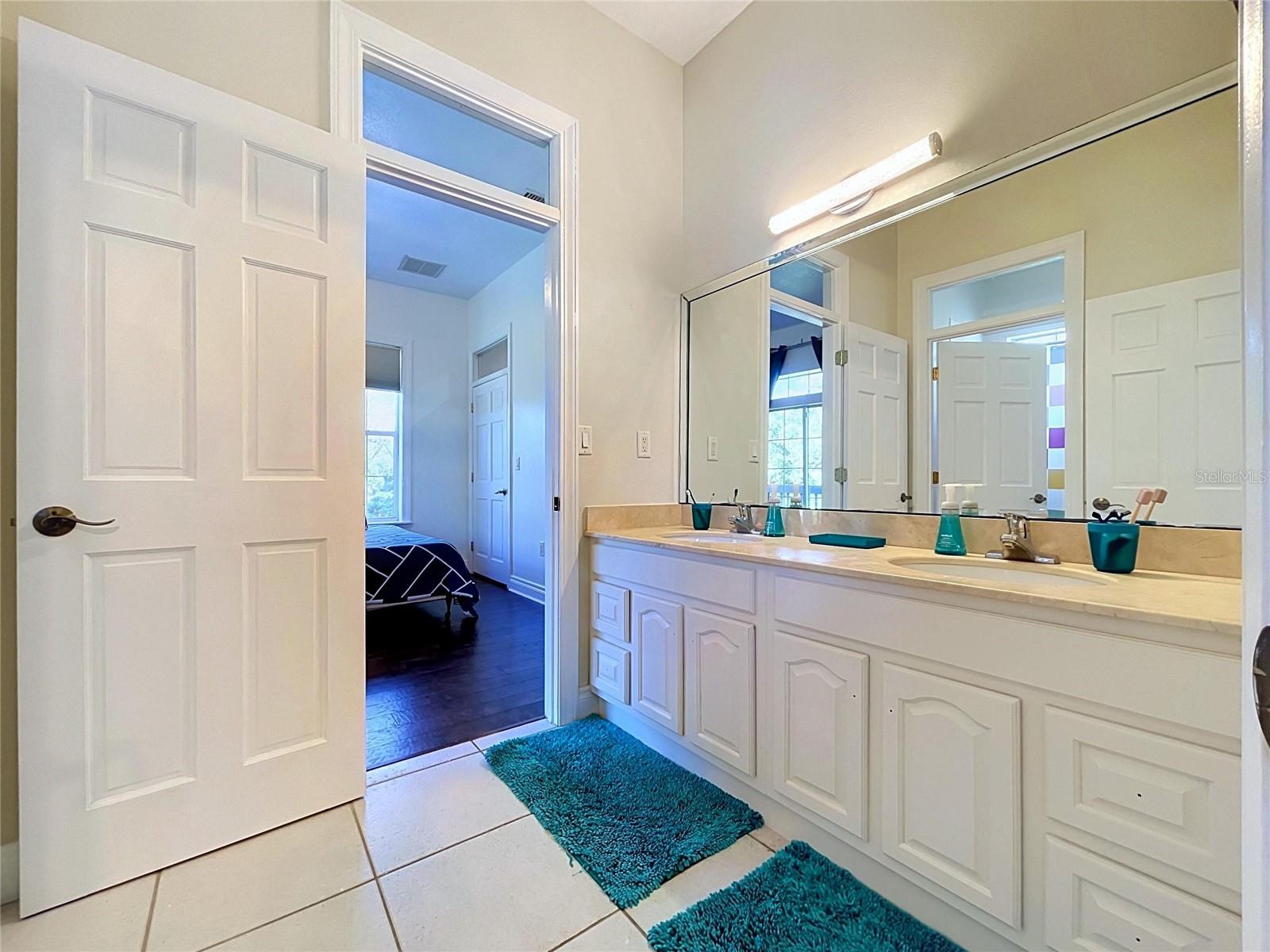 Jack and Jill Bathroom attached to bedroom 3 and 4