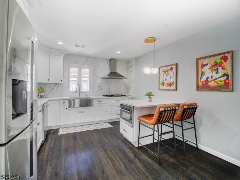 Eat in Kitchen