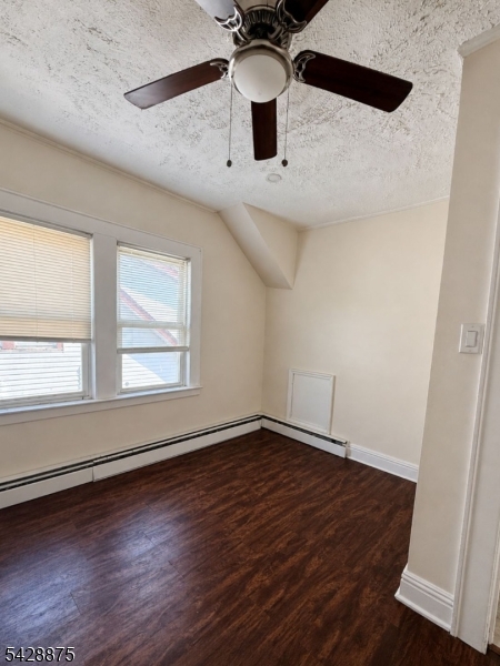 Bedroom 2 - Floor 3