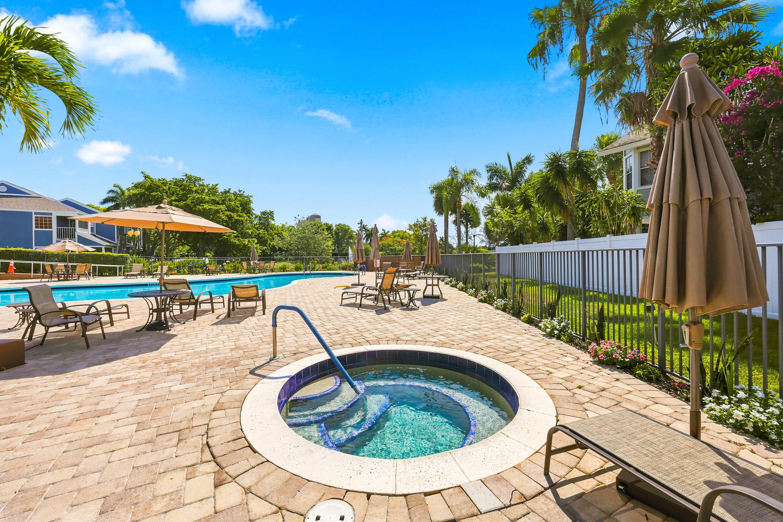 Fairfield at Boca is a gated community in the heart of Central Boca Raton, conveniently located near the mall, FAU, upscale dining, and premier shoppi