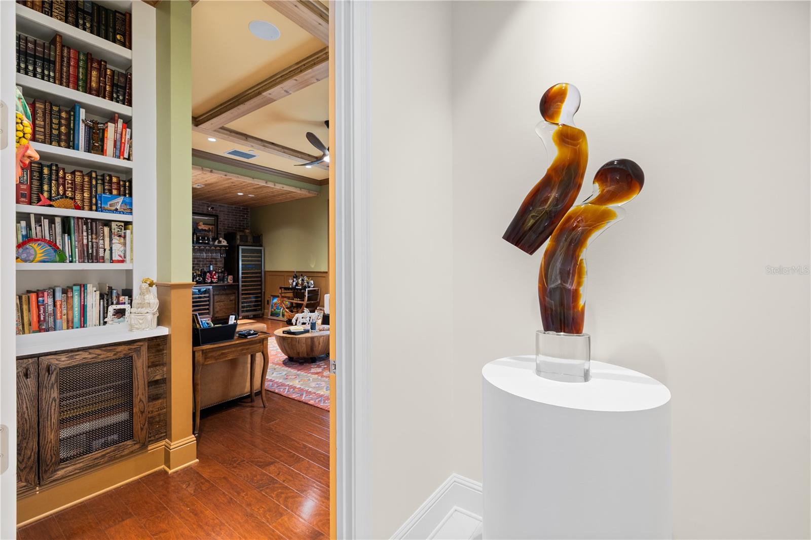 1 Palm Ter Study entrance