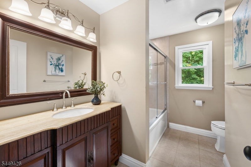 UPSTAIRS HALL BATH