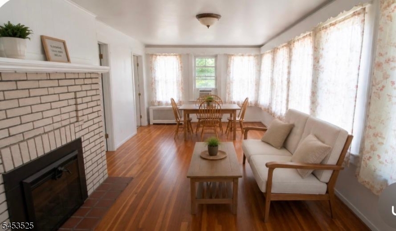 Staged sun room