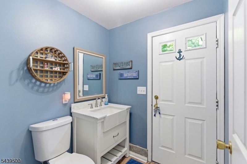 Bath inside the Pool House