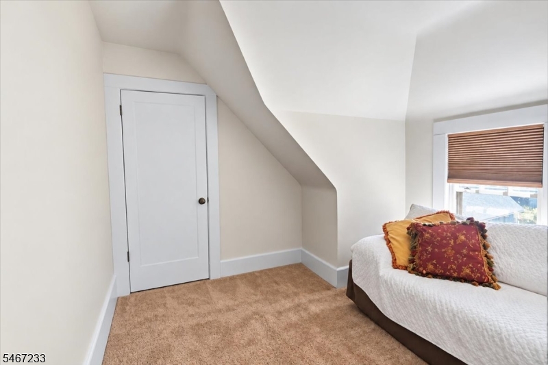 Unit 2 Sitting Room