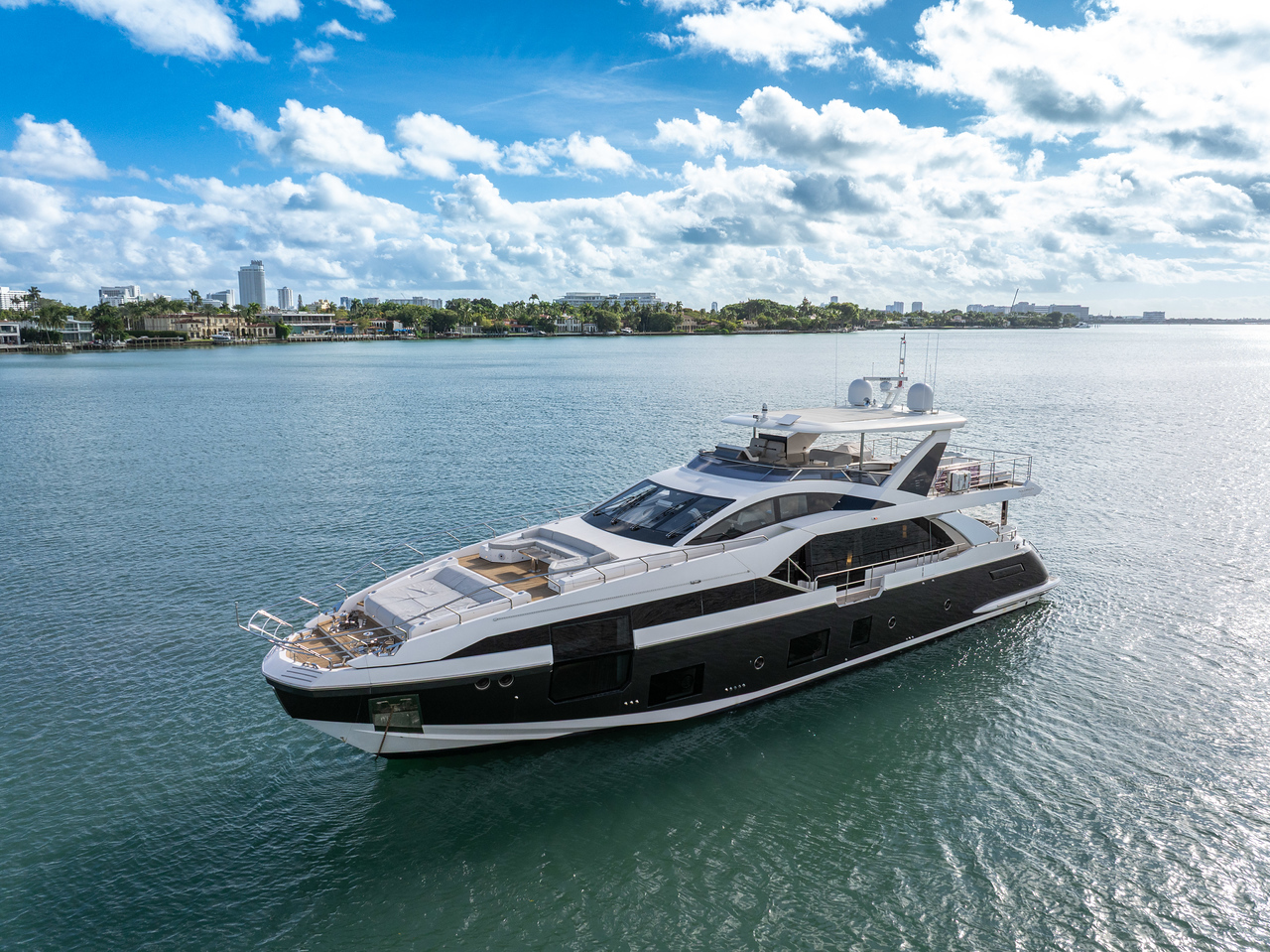 M/Y Cloud 9