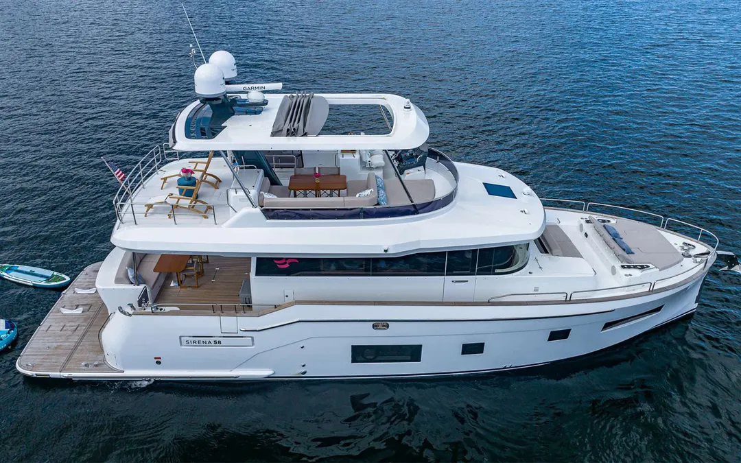61' Sirena Flybridge