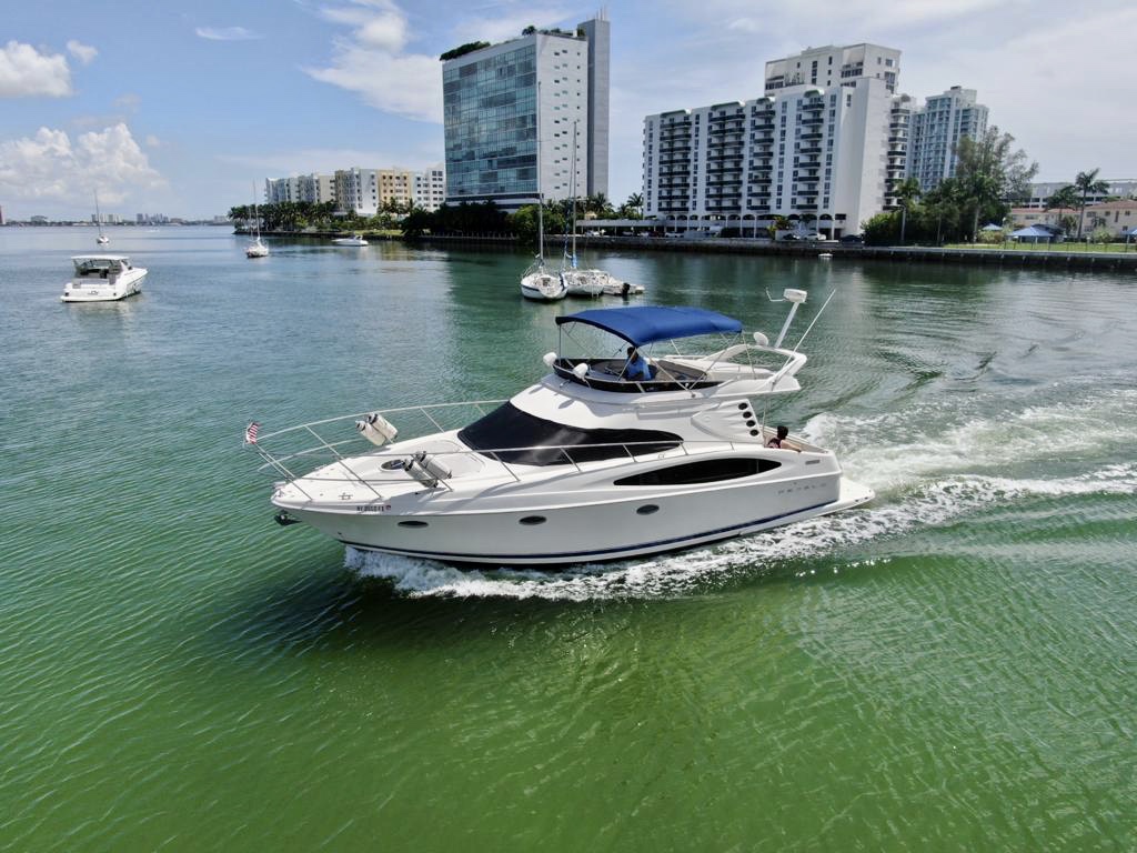 42' Regal Flybridge