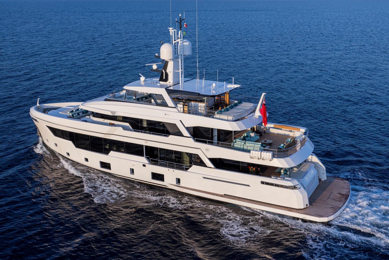 38M EXPLORER HULL 3