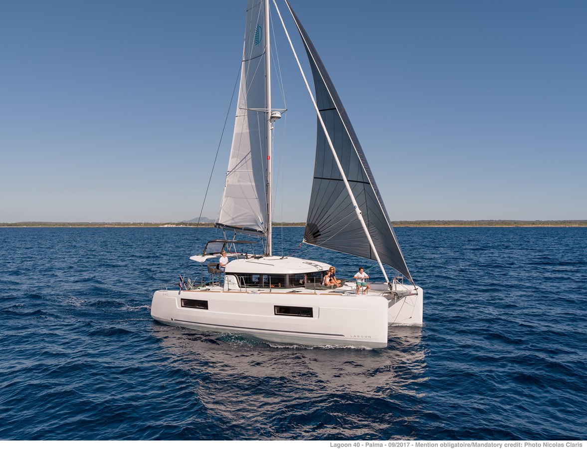2020 Lagoon 40