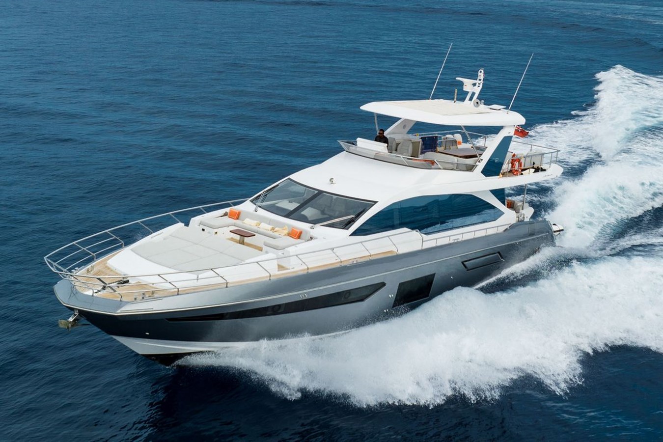 BELLA KATRIN - Azimut 72